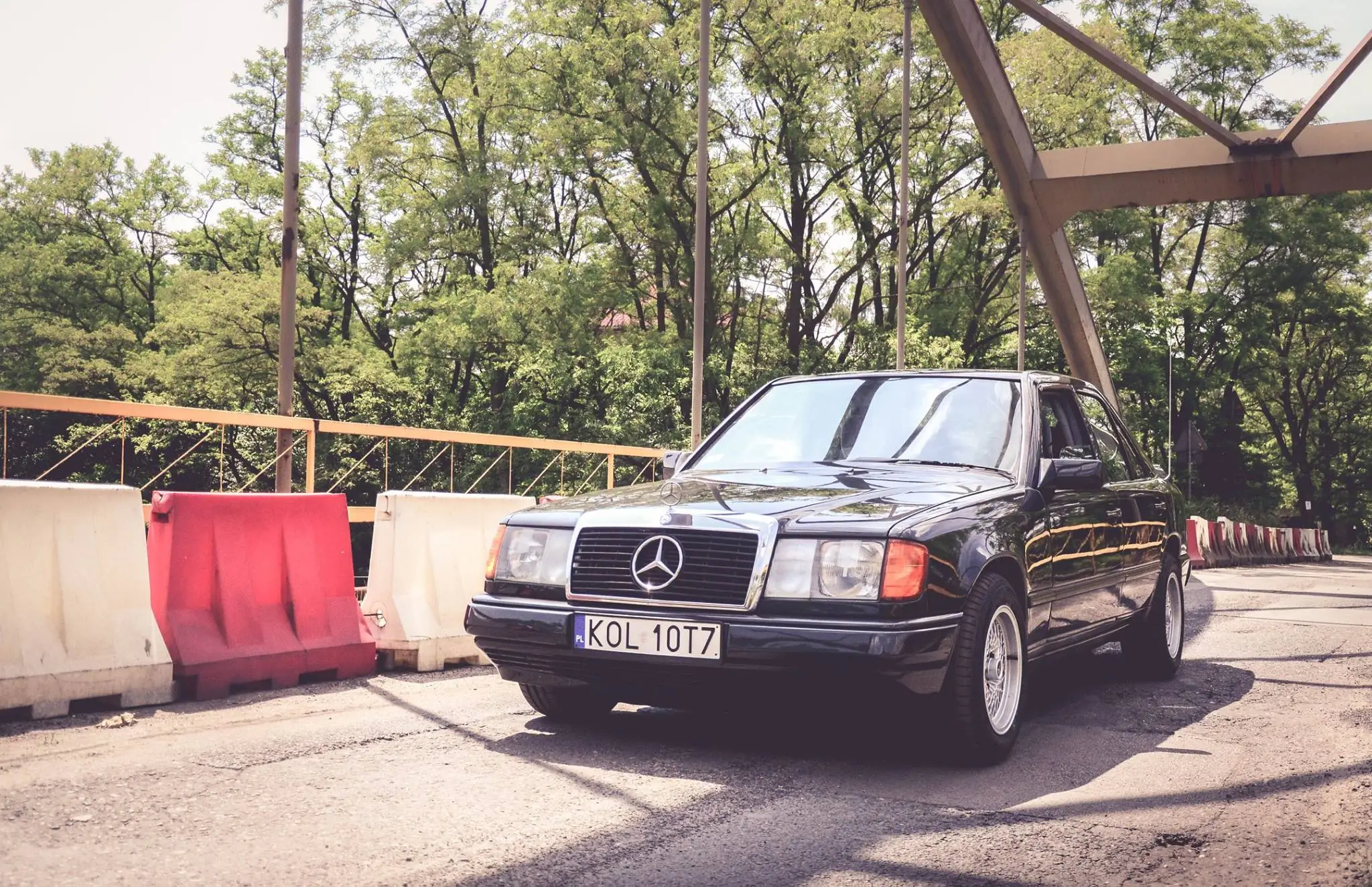 mercedes-w124-05